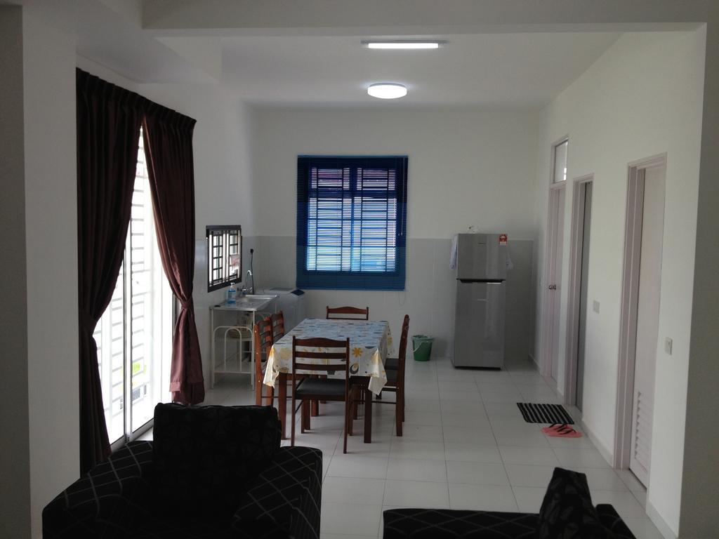 ג'והור בהרו Comfort Holiday Home @ Bukit Indah מראה חיצוני תמונה